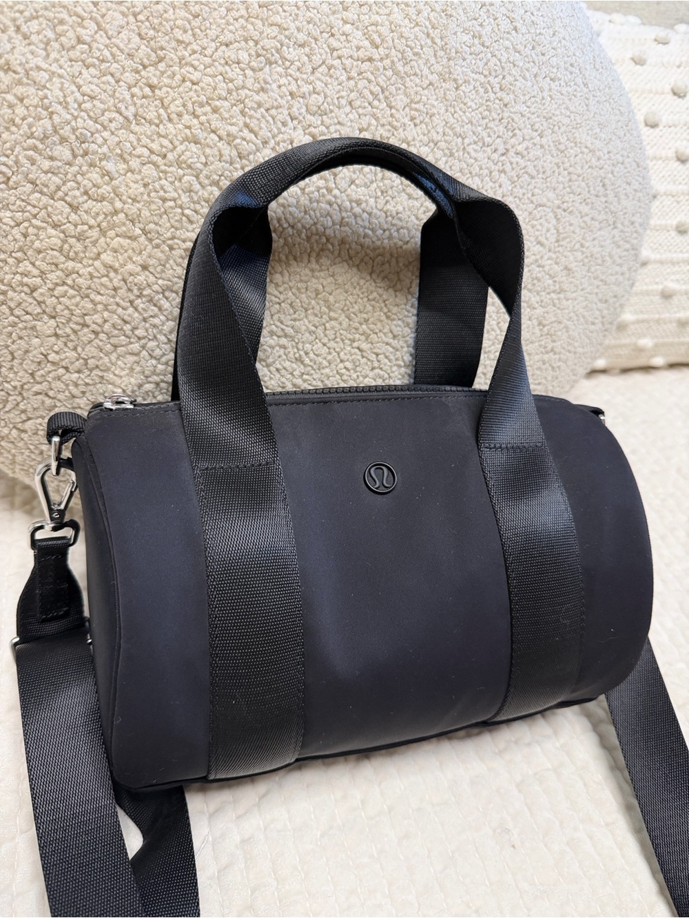 LULULEMON NYLON MINI BARREL DUFFLE BAG